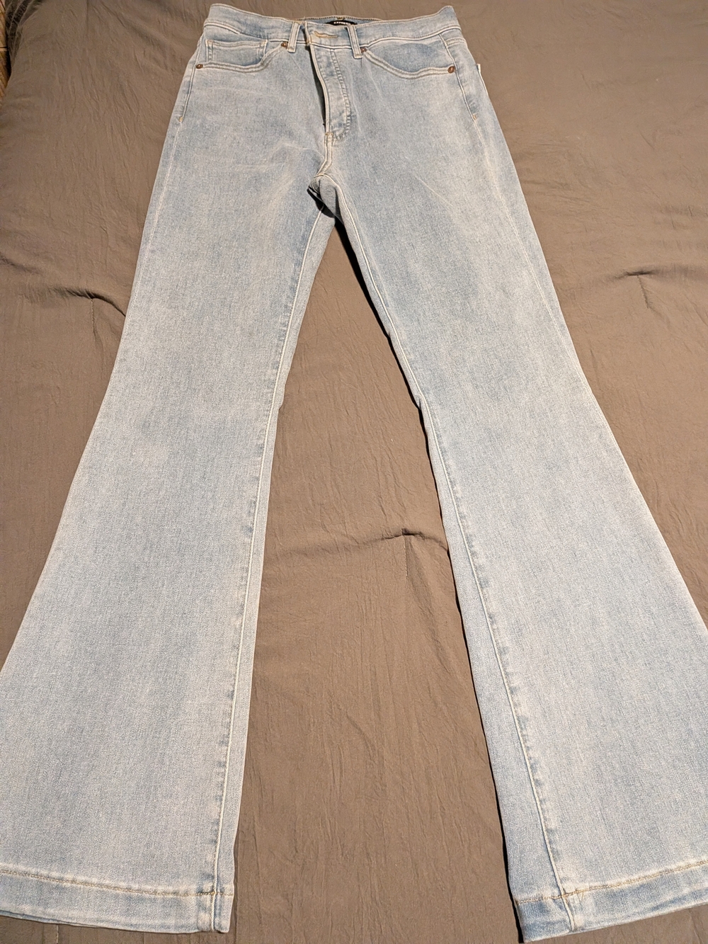 Express Light Wash Women’s Flared Jeans